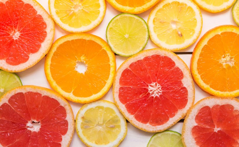 È meglio consumare la frutta a stomaco pieno o vuoto?
